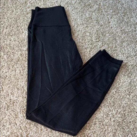 Lululemon Black Shine leggings size 4! - Picture 2 of 7